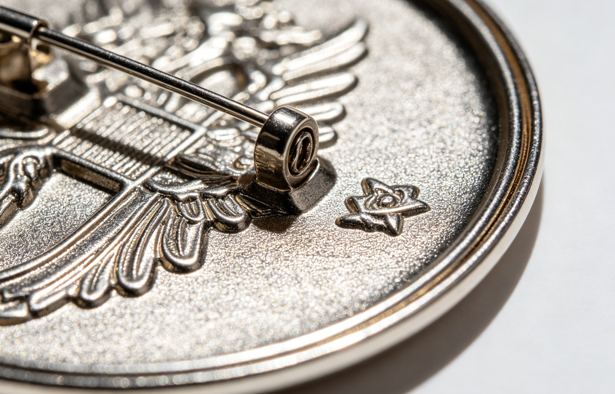 Wholesale Lapel Pins: A Complete B2B Buyer's Guide
