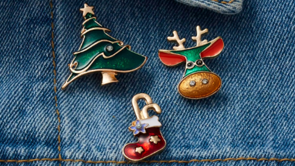 Christmas Pin