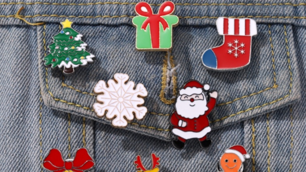 Christmas Pin